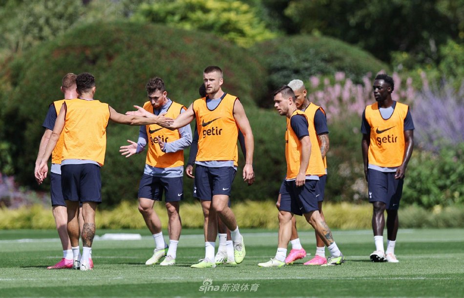 在亚洲冬季 在亚洲冬季