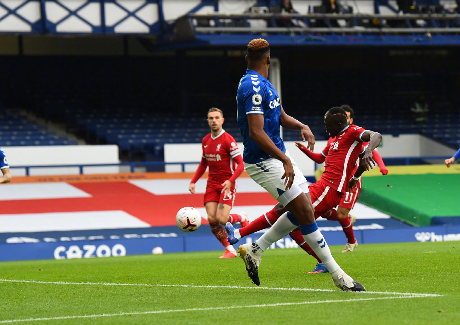 正是他深厚 正是他深厚