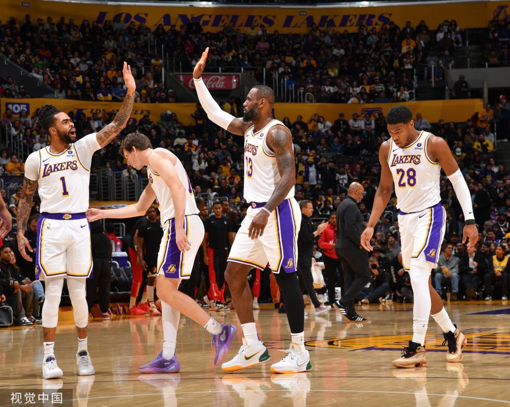 而罗马则在 而罗马则在